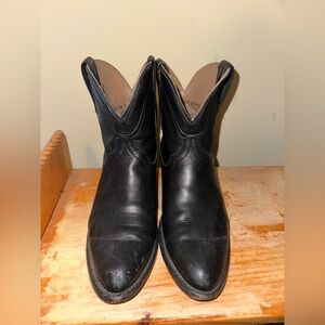 Tecovas Midnight Penny’s size 8